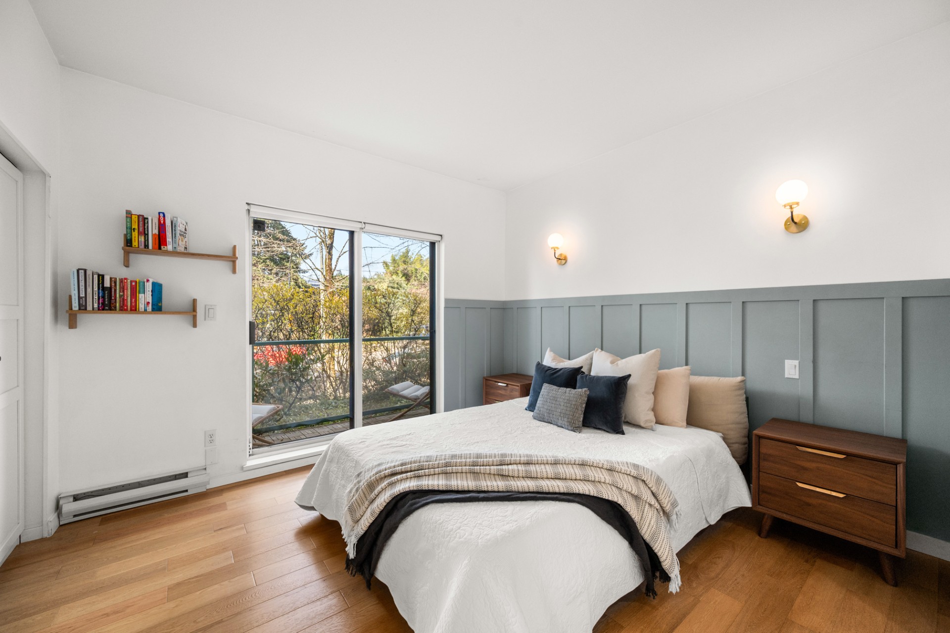 #103 – 177 W. 5th Street